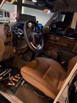 تويوتا لاند كروزر 76